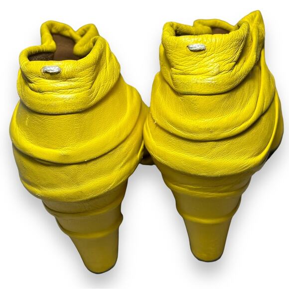 Maison Martin Margiela PARIS Yellow Leather Pumps Cross Over Open Toe High Heels - Picture 3 of 4